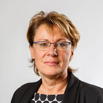 芭芭拉•奥特•吉纳斯特 (Barbara Otte-Kinast) （女）- 营养、农业和消费者保护部部长
