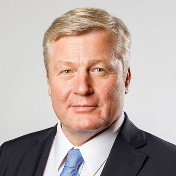 贝尔恩德 •艾尔特胡斯博士 (Bernd Alt-husmann) – 副州长，经济、劳工、交通和数字化进程部部长